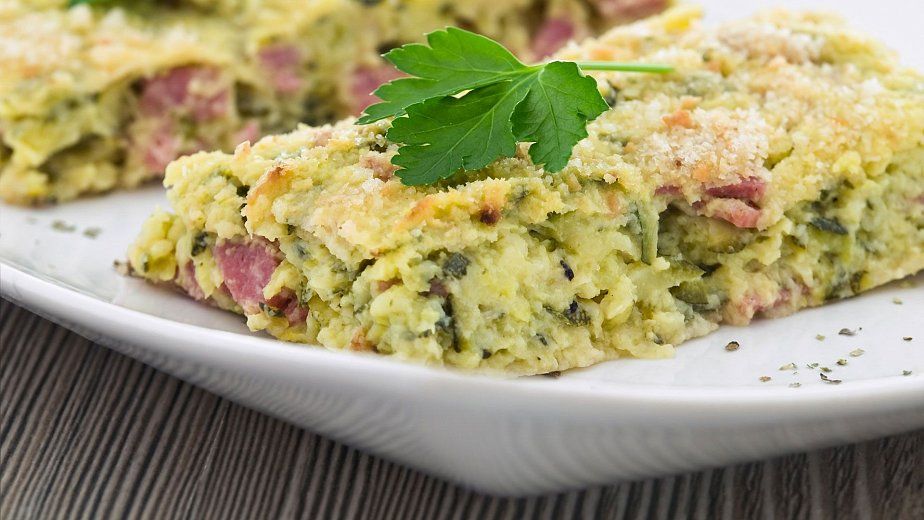 Запеканка из кабачков с сыром и ветчиной